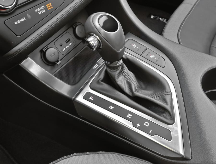  Kia Optima Hybrid 2012 года  (фото 5 из 32)